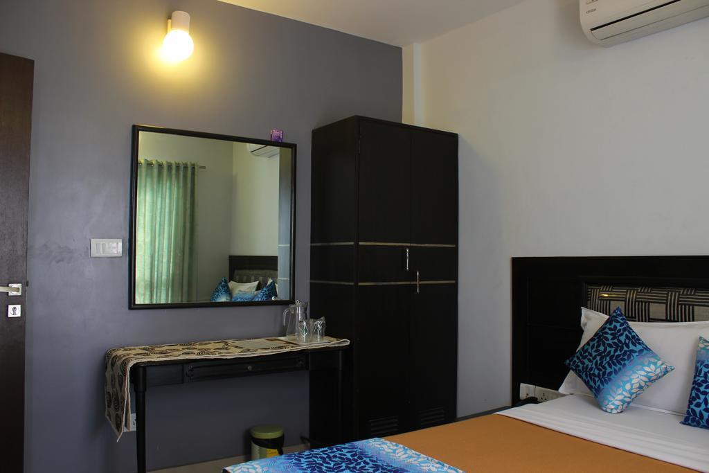 Mount Residency Hotel Madras Buitenkant foto